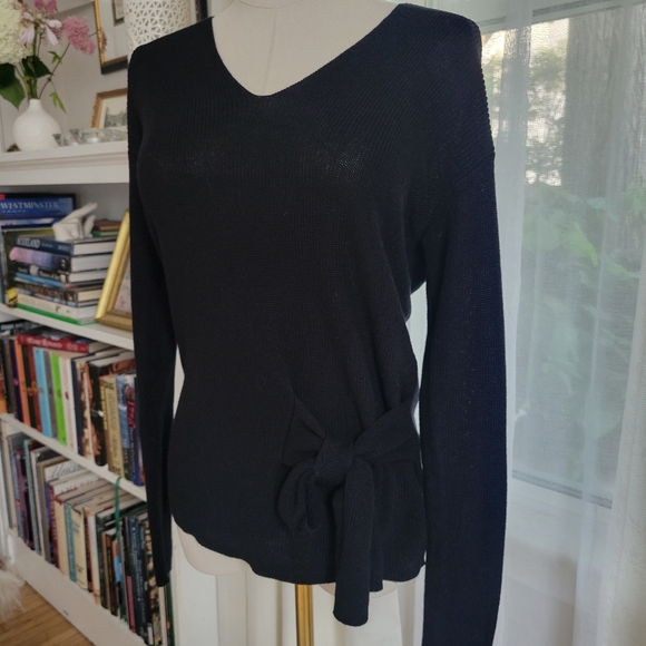 NIC + ZOE Beautiful Black Sweater - Picture 2 of 6